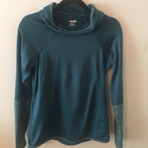 Athletic pullover